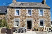 Photo 1 - Maison à PLOUGUENAST