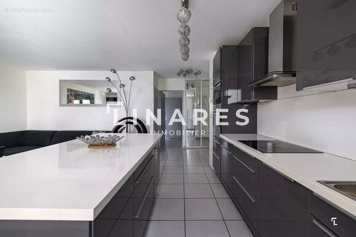 Appartement à MARSEILLE-11E