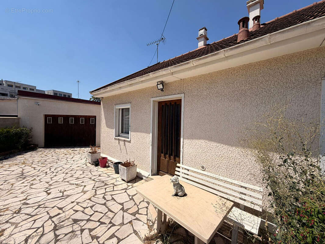 Maison à DRANCY