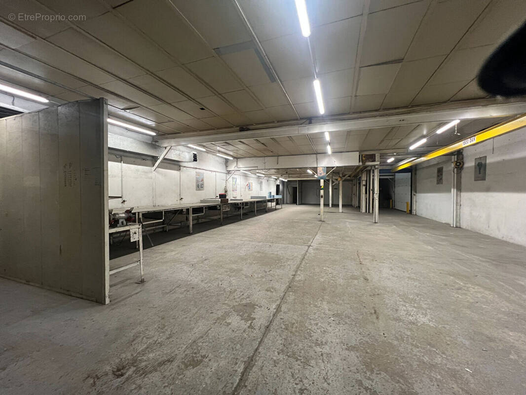 Commerce à ROUSSILLON