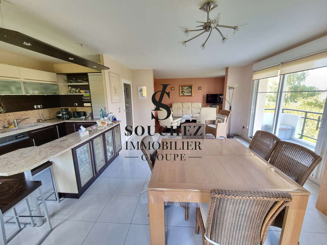 Appartement à SOUCHEZ