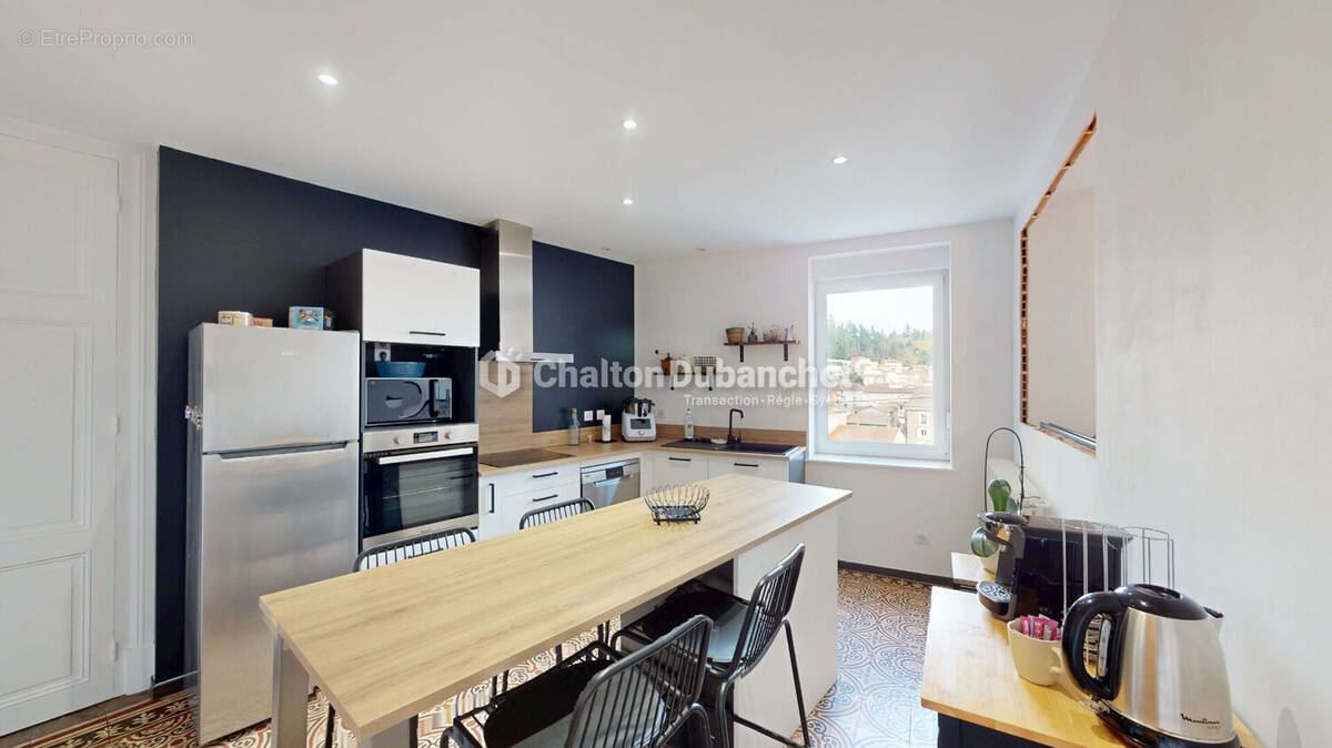 Appartement à AMPLEPUIS