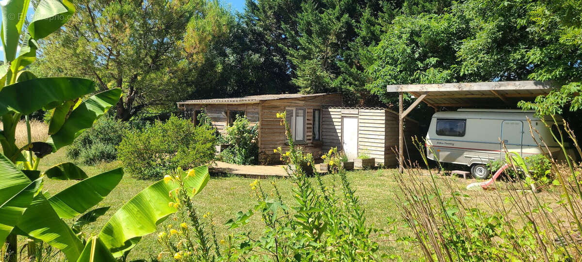 Propriété en pierre à rénover ? beau potentiel et environnement verdoyant à fauroux - photo 6