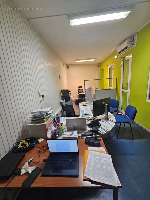 Commerce à LE PRECHEUR