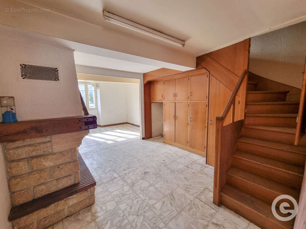 Maison 5 pièces de 106m2 à Usy avec jardin - photo 9