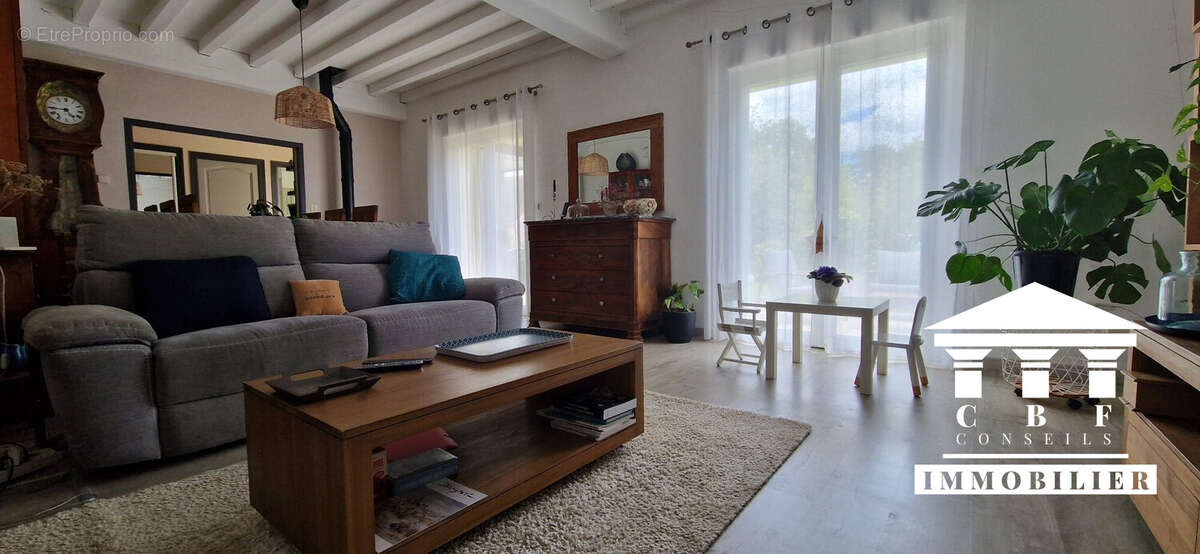 Maison à SASSENAY