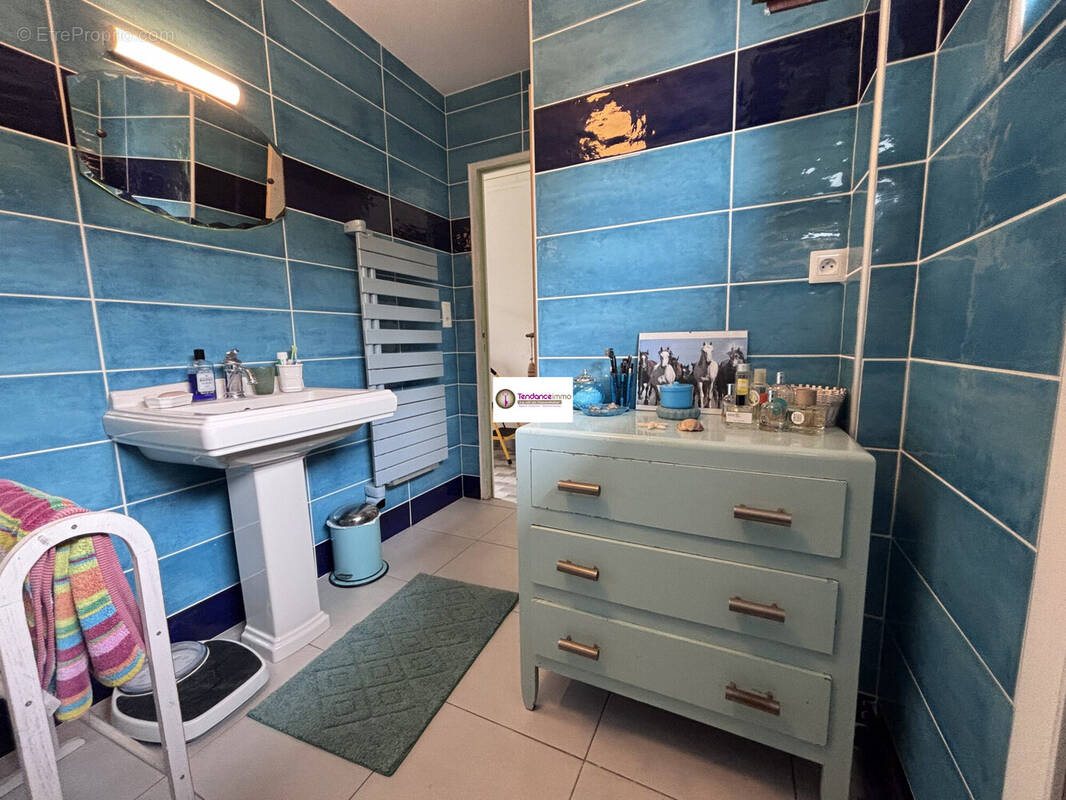 Maison à LE MELE-SUR-SARTHE