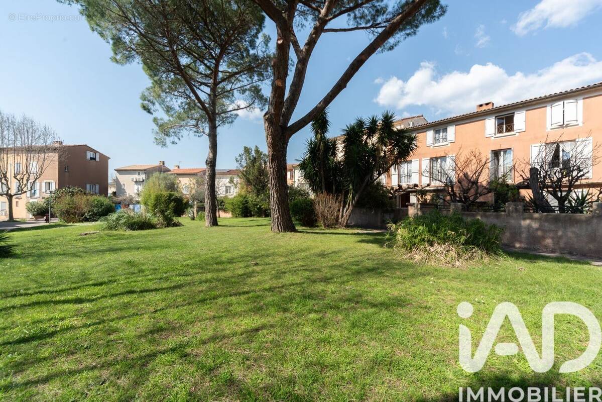 Photo 1 - Maison à PUGET-SUR-ARGENS