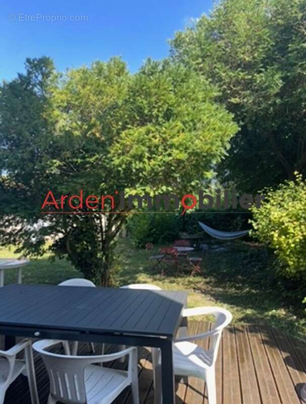 Maison à CHATEAU-PORCIEN