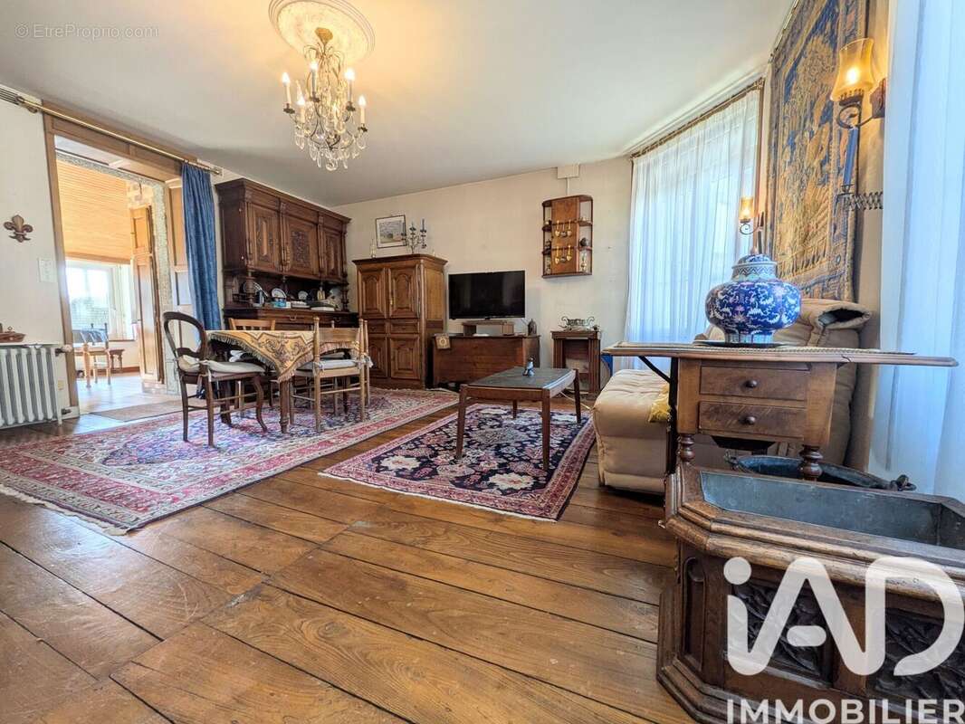 Photo 2 - Maison à LOUVIGNE-DU-DESERT