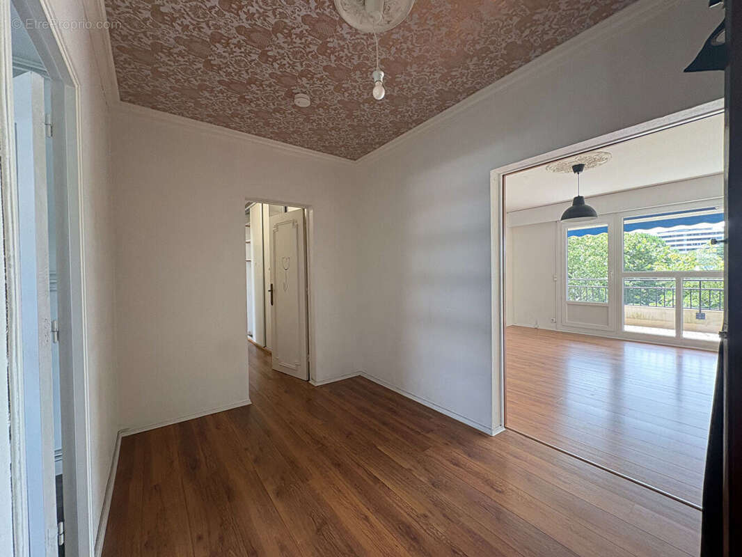 Appartement Pessac 4 pièce(s) 90..92 m2 - photo 2