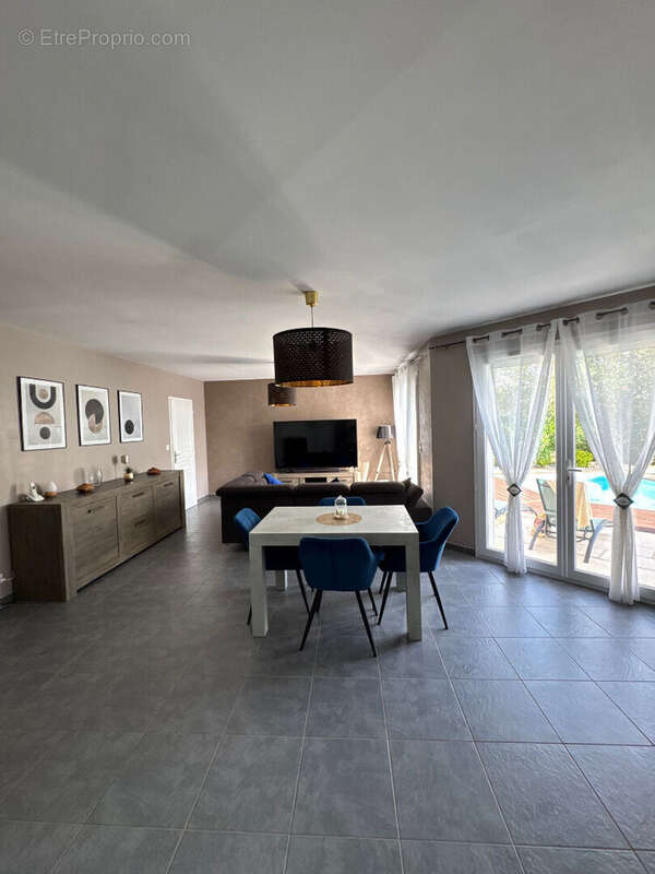 Bouloc Villa 5 pièces avec Jardin et Piscine - photo 3