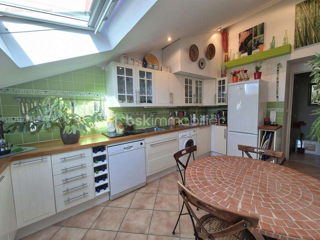 Appartement à COURCOURONNES