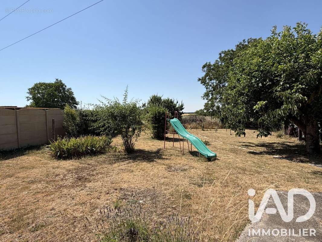 Maison 77 m² à Mezieres-En-Drouais  - photo 4