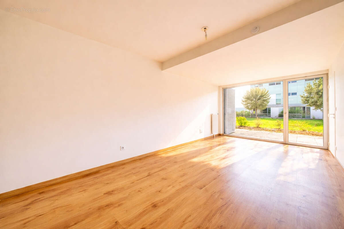 Appartement à SAINT-JACQUES-DE-LA-LANDE