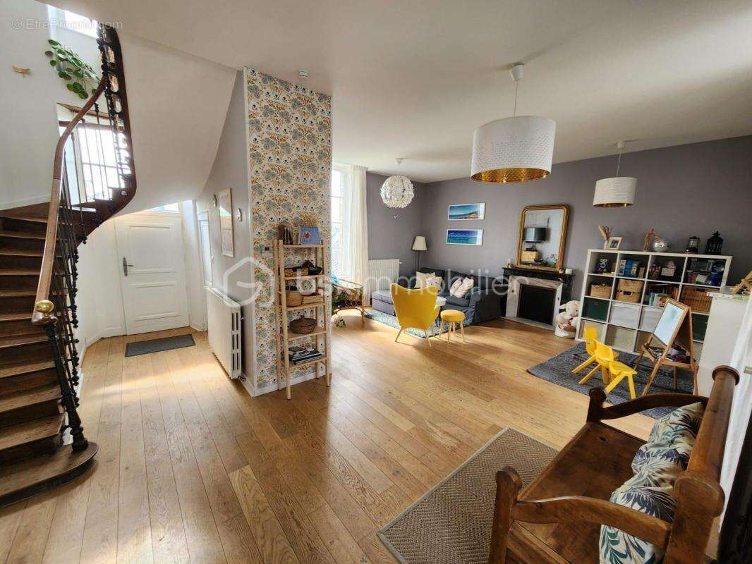 En Exclusivité, Maison de ville de 144m2 5 chambres - photo 7