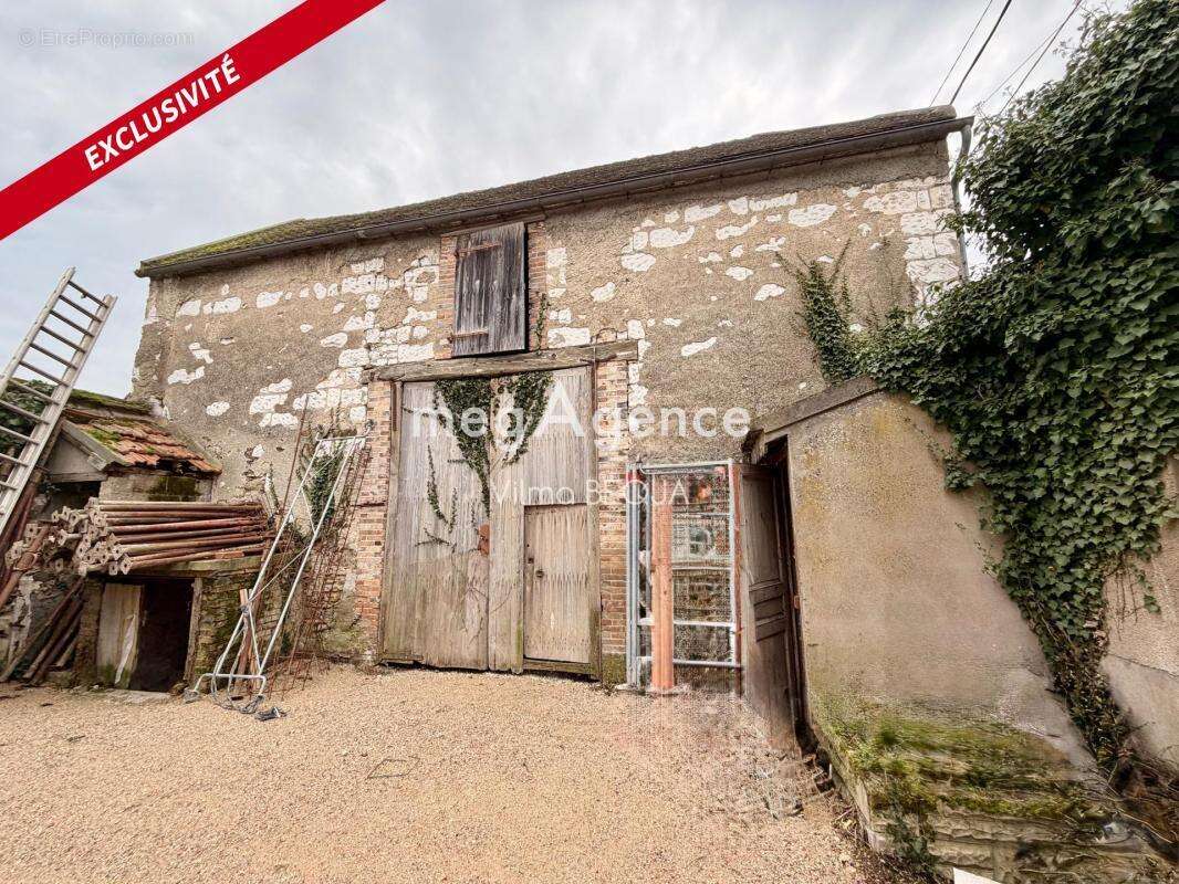 Maison à PONT-SUR-YONNE