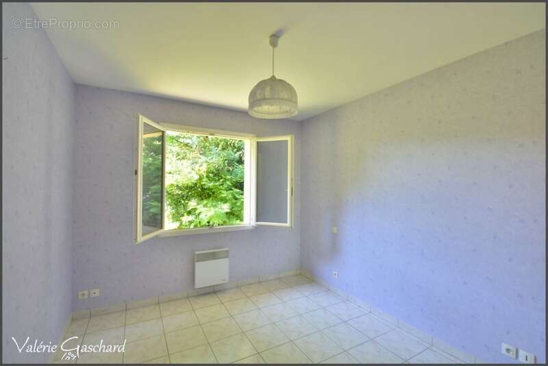 Maison à SAINT-SEURIN-SUR-L&#039;ISLE