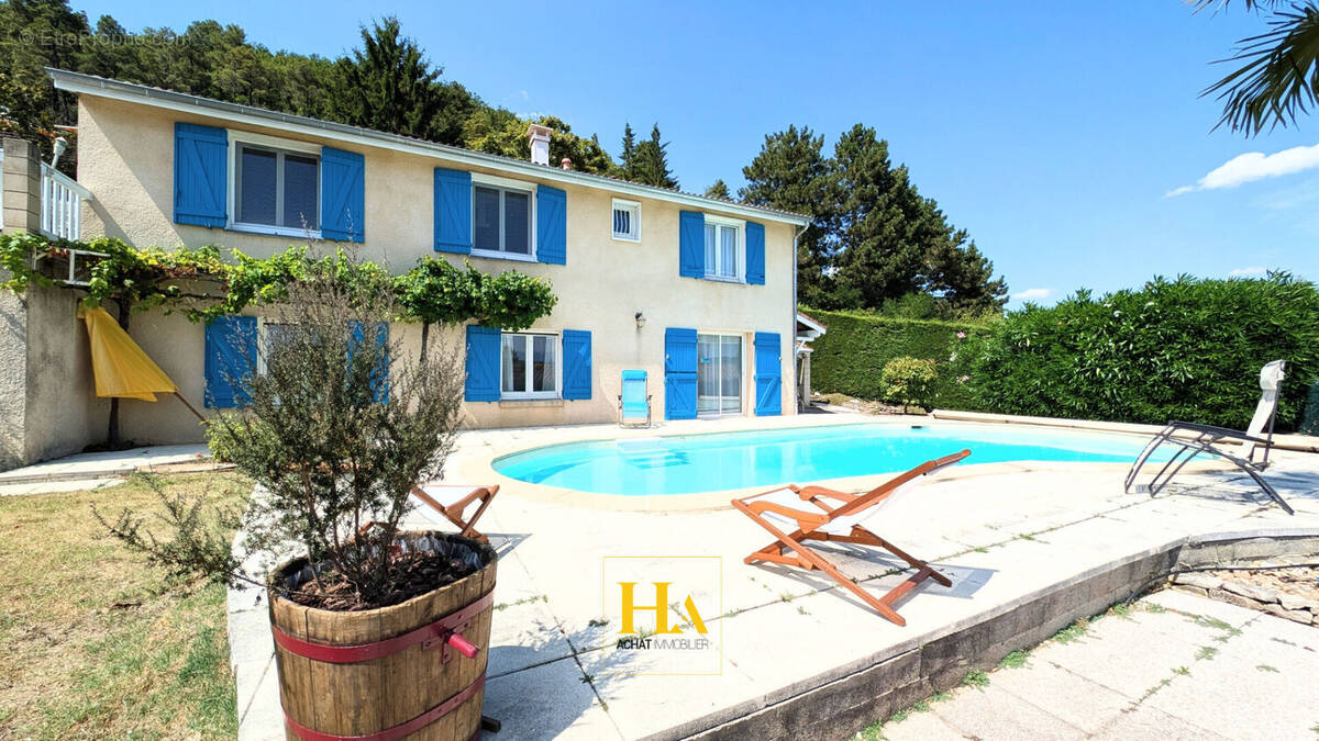 Maison à CHARMES-SUR-L'HERBASSE