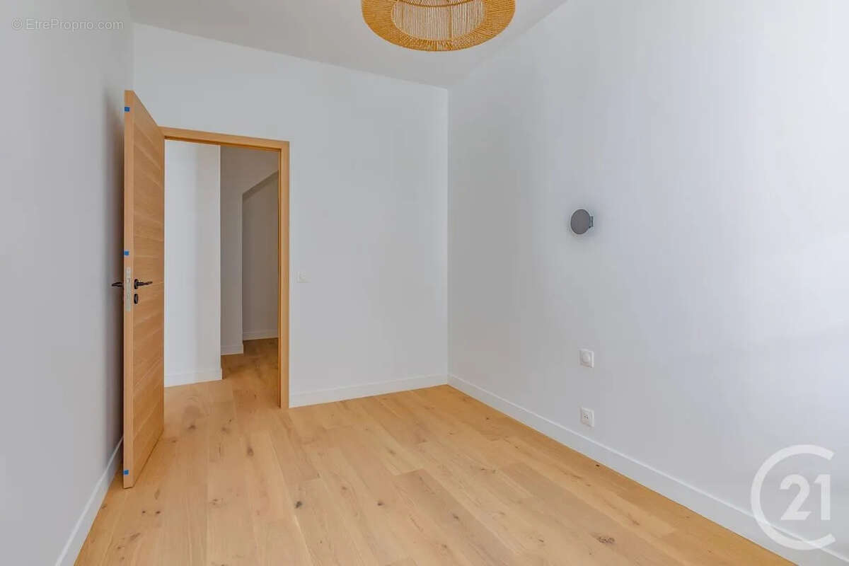 Appartement à SAINT-GENIS-LAVAL