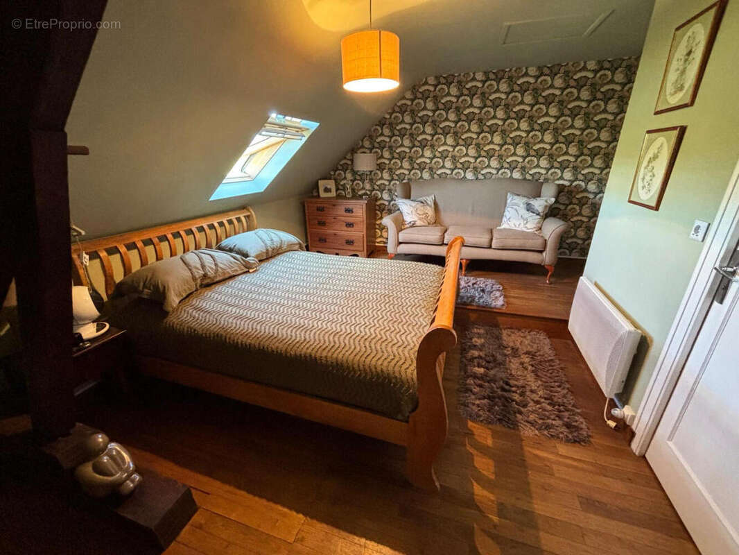 Bed 1 - Maison à JUMILHAC-LE-GRAND