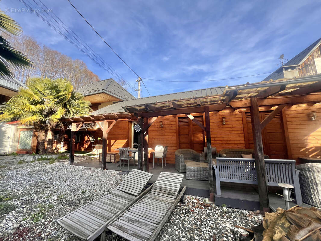 Maison à GILLY-SUR-ISERE