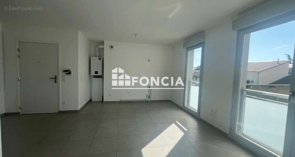Appartement à RILLIEUX-LA-PAPE