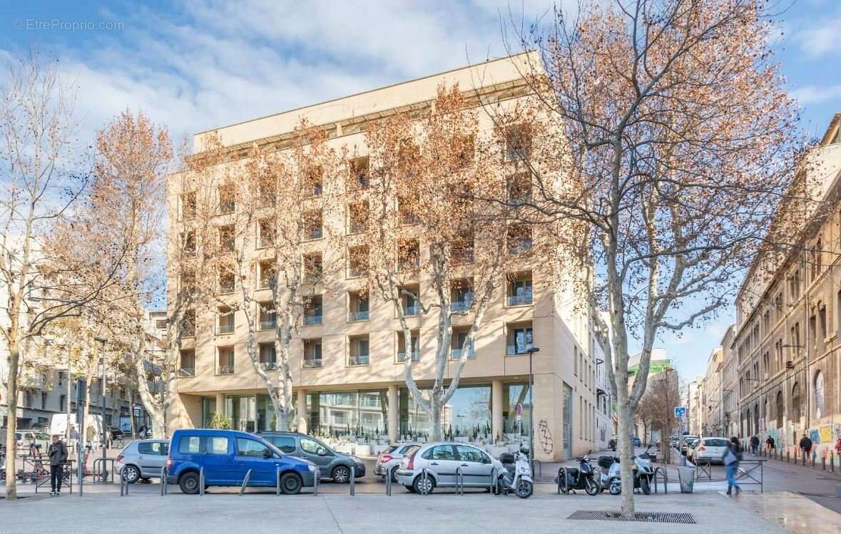 Appartement à MARSEILLE-1E