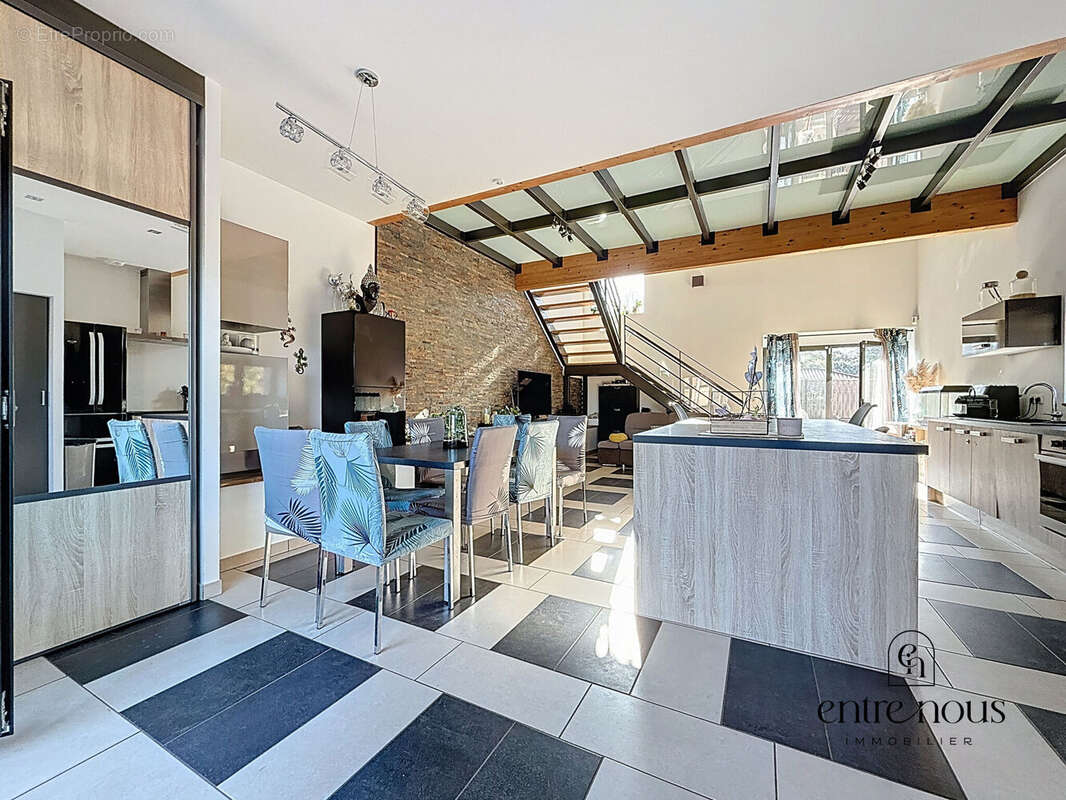 Photo 4 - Maison à OYTIER-SAINT-OBLAS