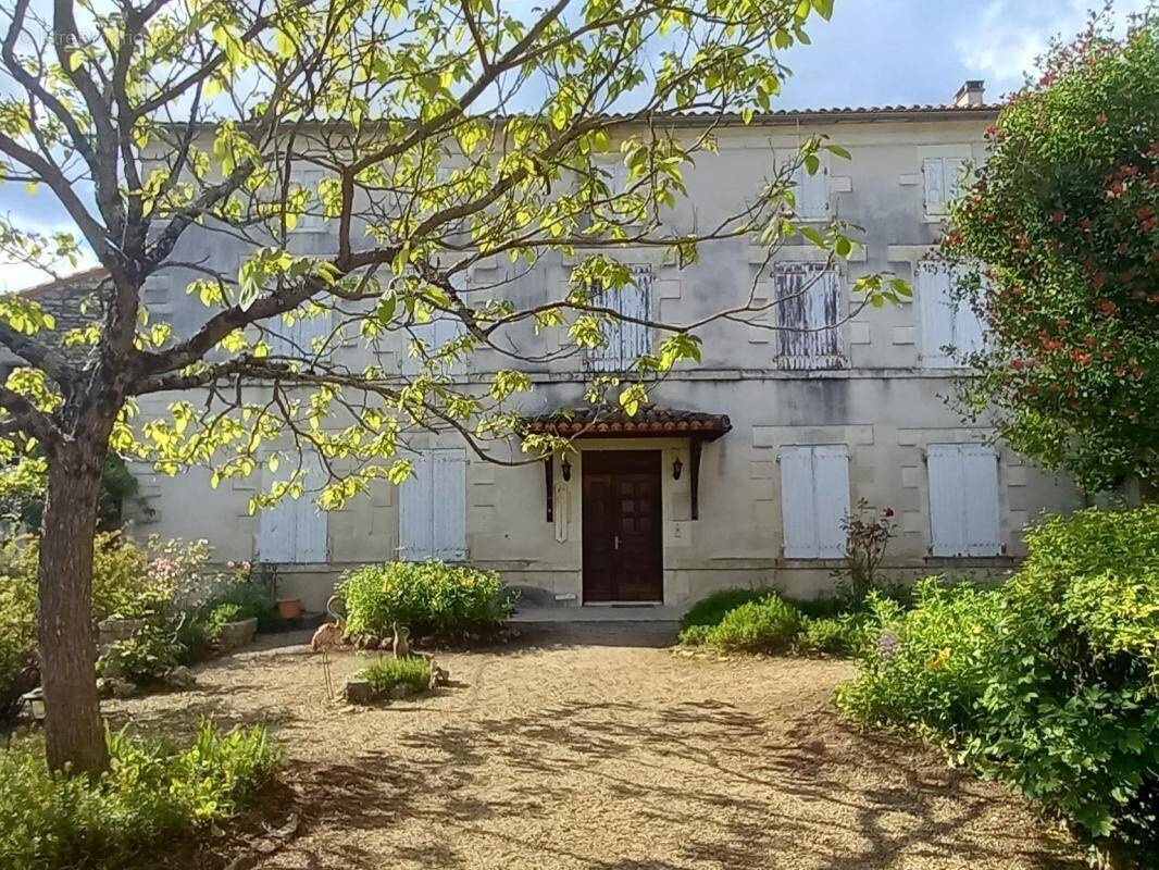 Maison à TUSSON