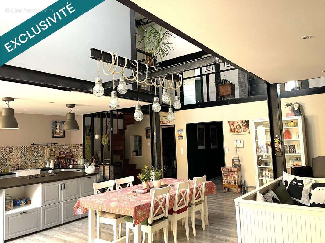 Photo 2 - Maison à CASTRES