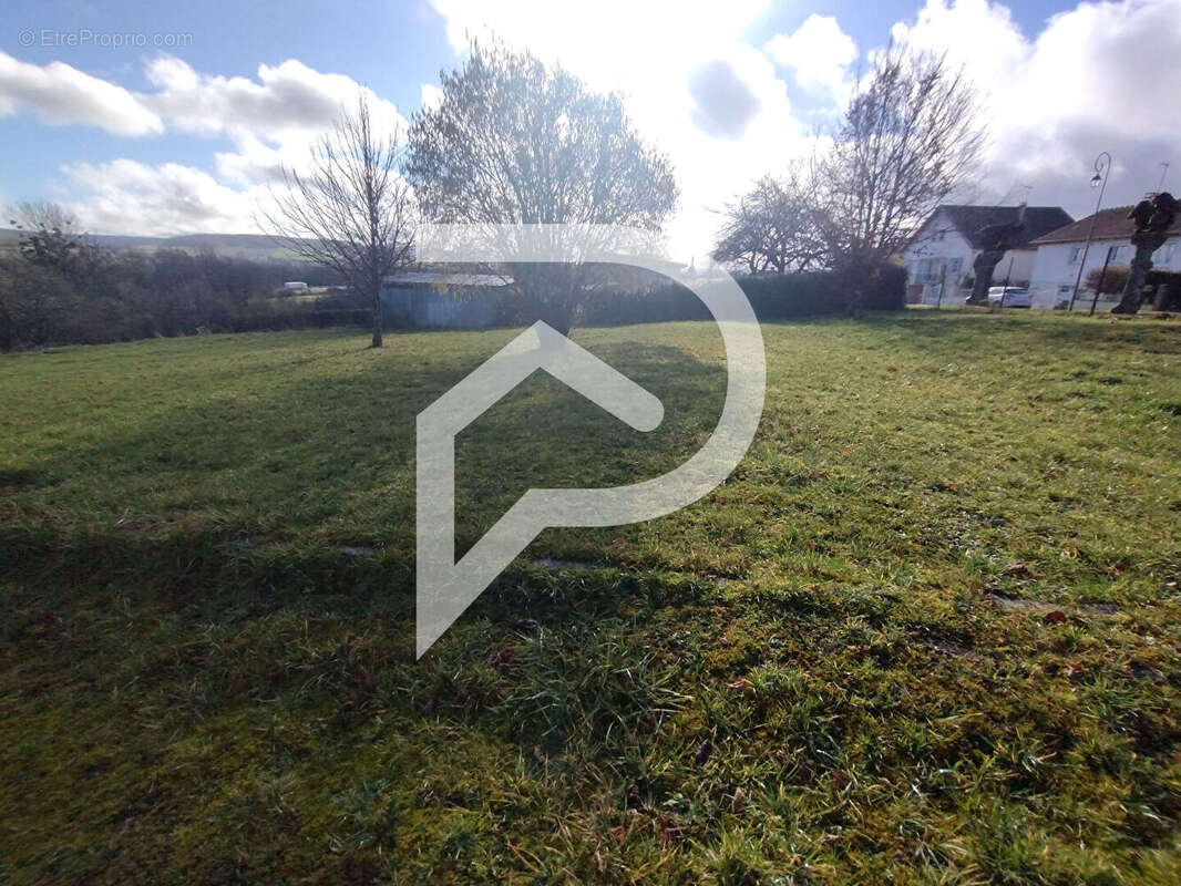 Terrain à FRONVILLE