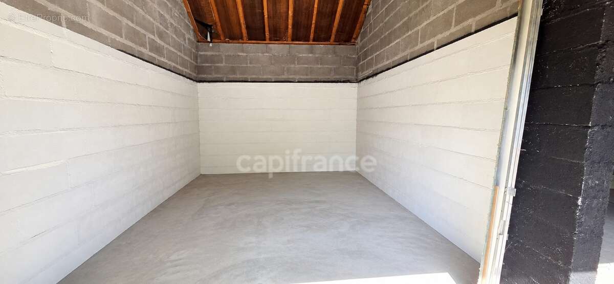 Toulon-sur-arroux – maison avec 2 garages attenants, jardin et combles aménageables - photo 10