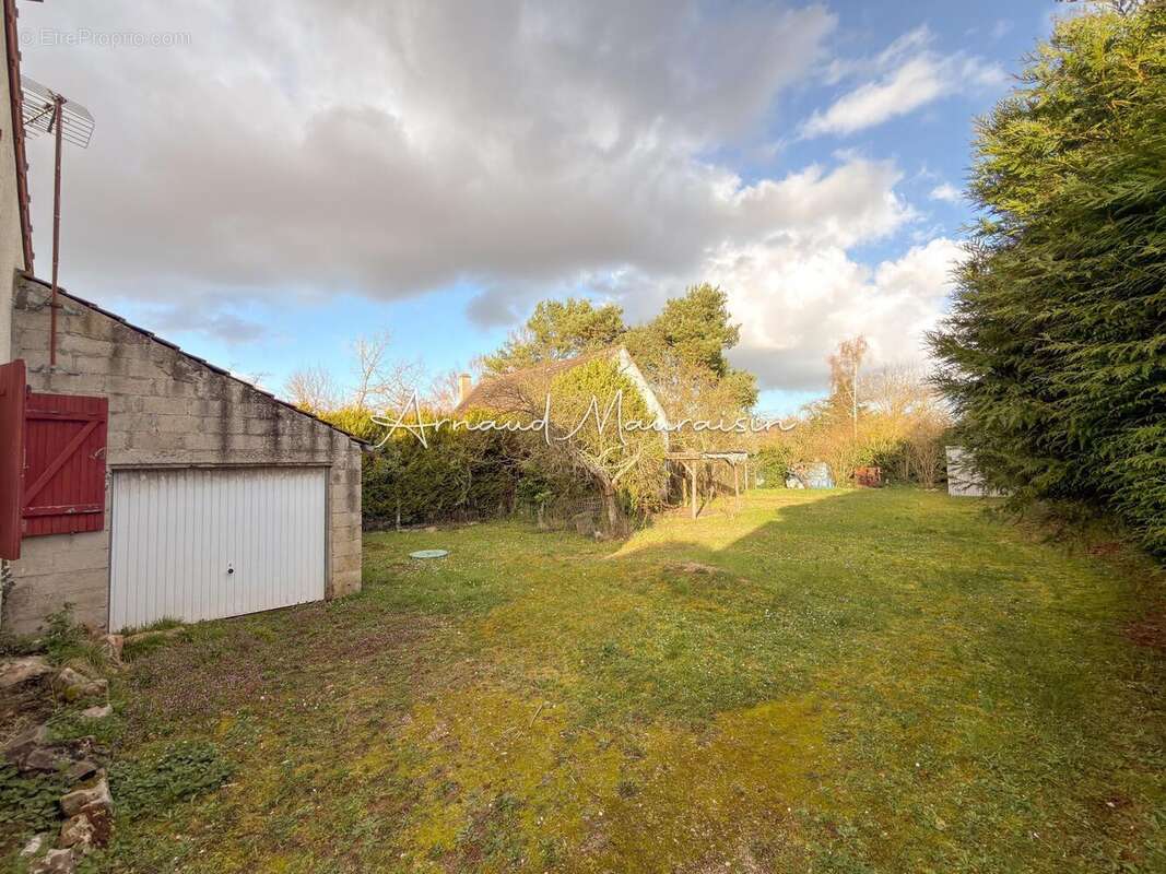 Photo 3 - Maison à THIERS-SUR-THEVE