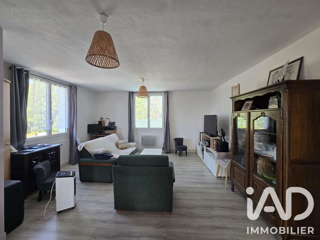 Maison 102 m² à Grezels  - photo 9