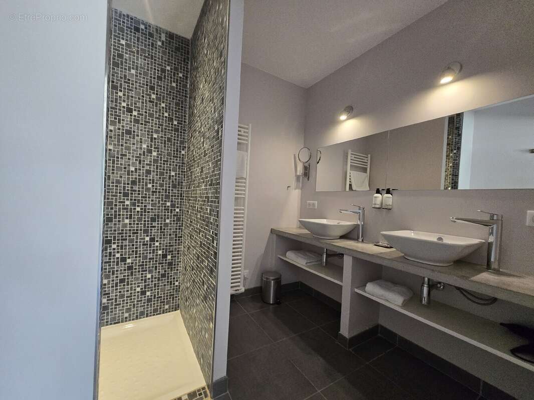 Maison 204 m² à Comps  - photo 8