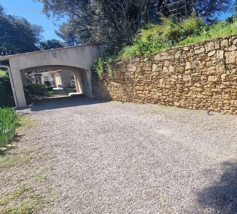 Propriete au charme absolu! - photo 10