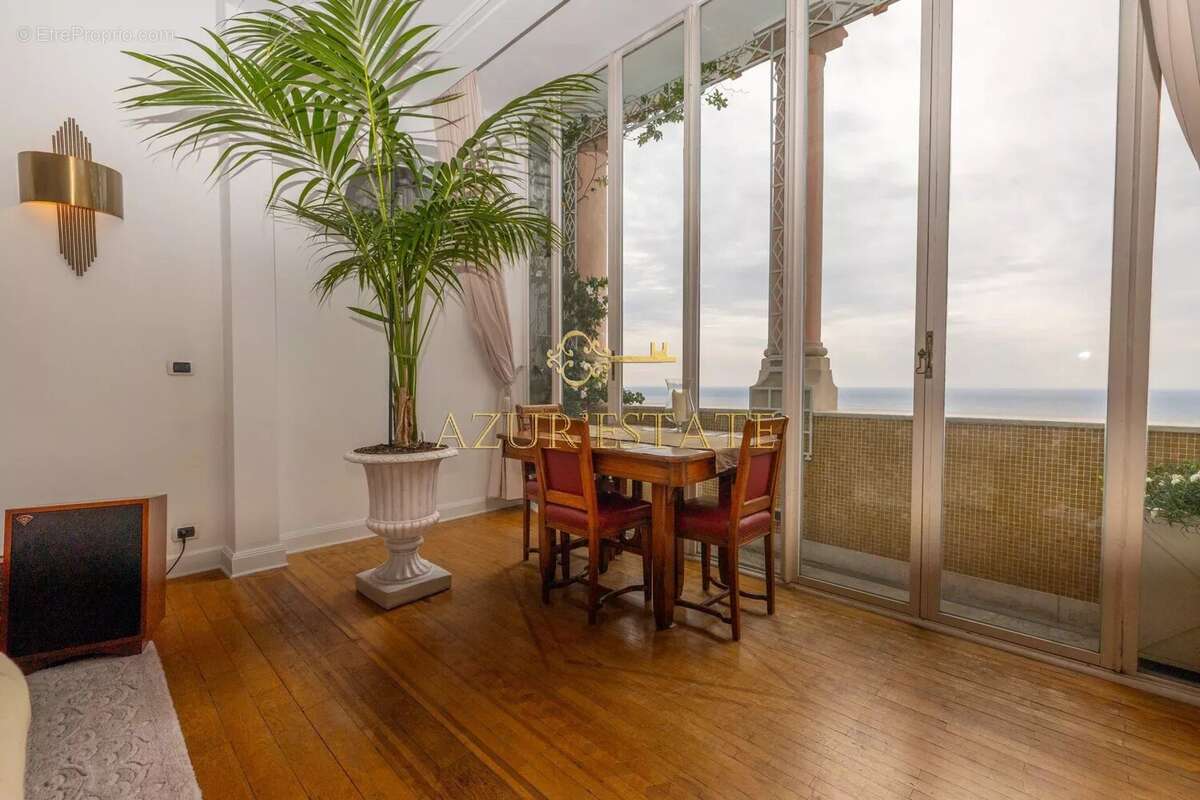 Appartement à BEAUSOLEIL