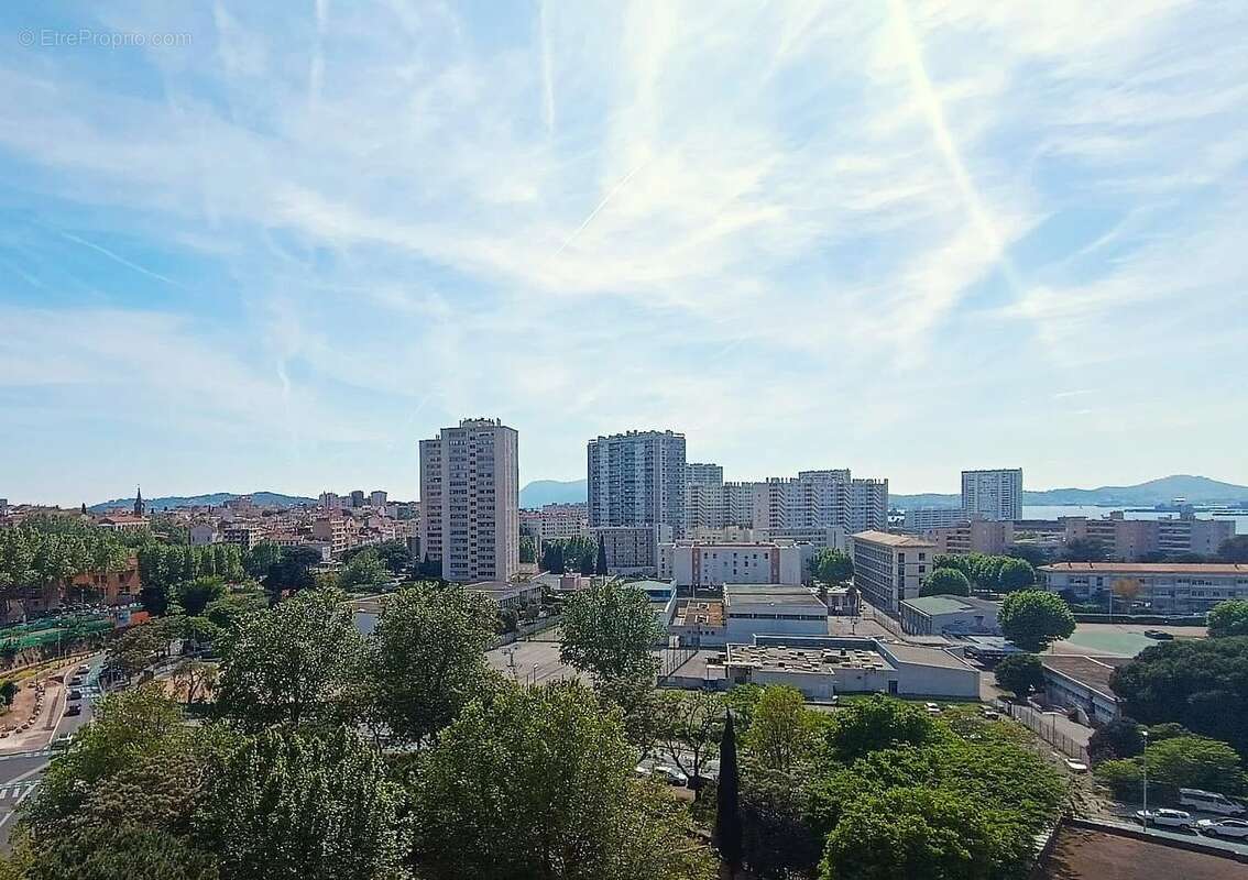 Bel appartement de 93m² avec 2 balcons proche du Mourillon - photo 2
