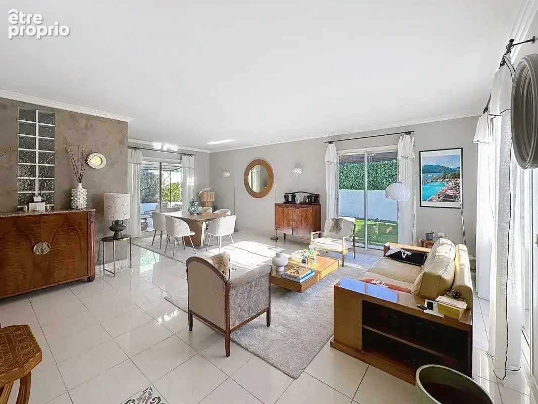 Maison familiale de 150 m² – 4 chambres – Jardin - Piscine - Terrasses - photo 4