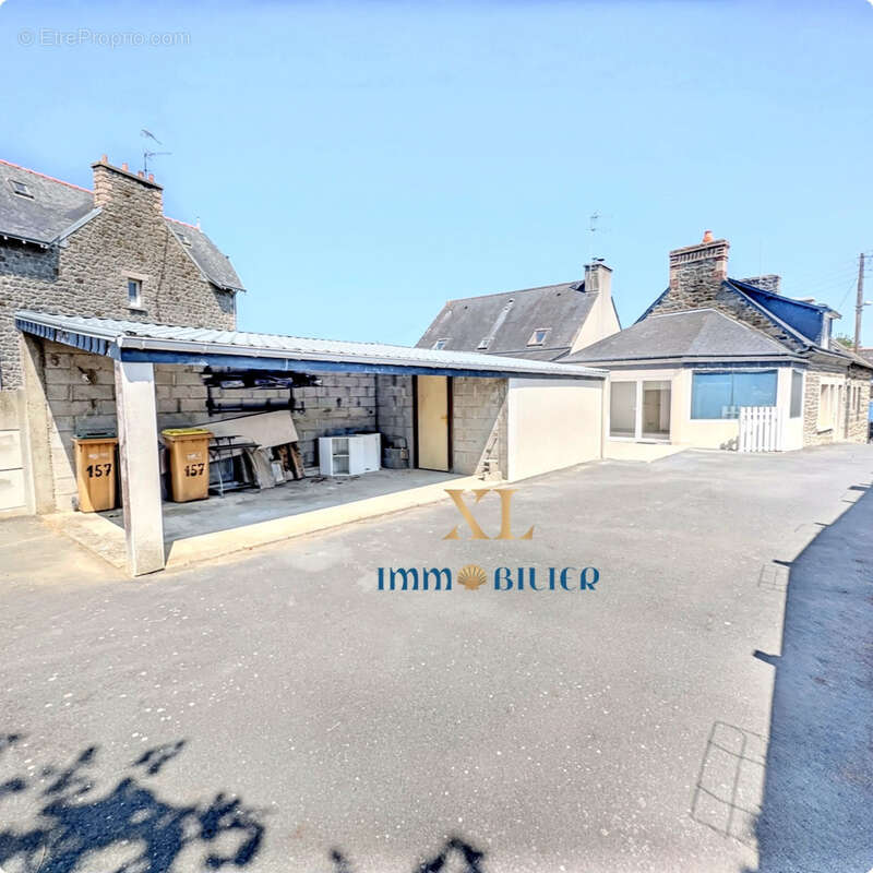 Maison avec grand terrain vue mer - gros potentiel - photo 3