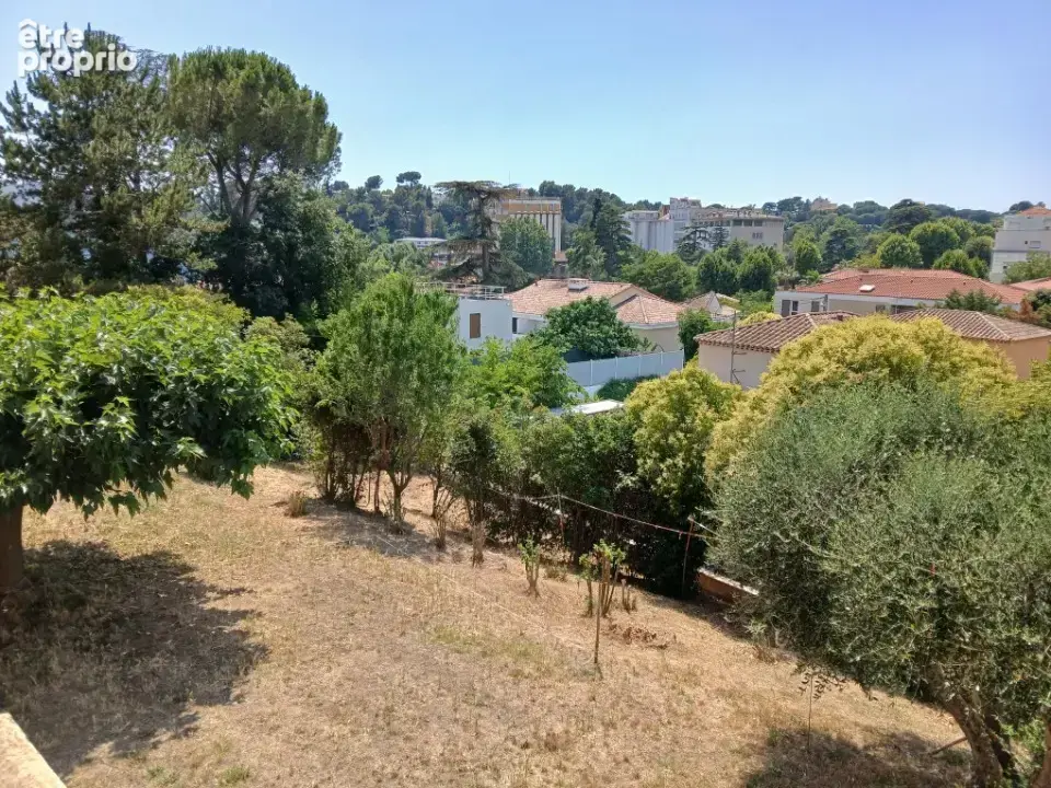 Terrain à MARSEILLE-11E