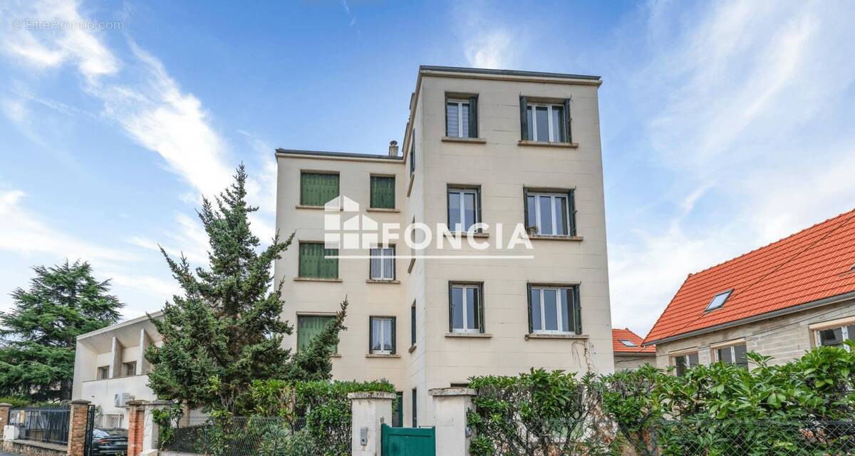 Appartement à COLOMBES