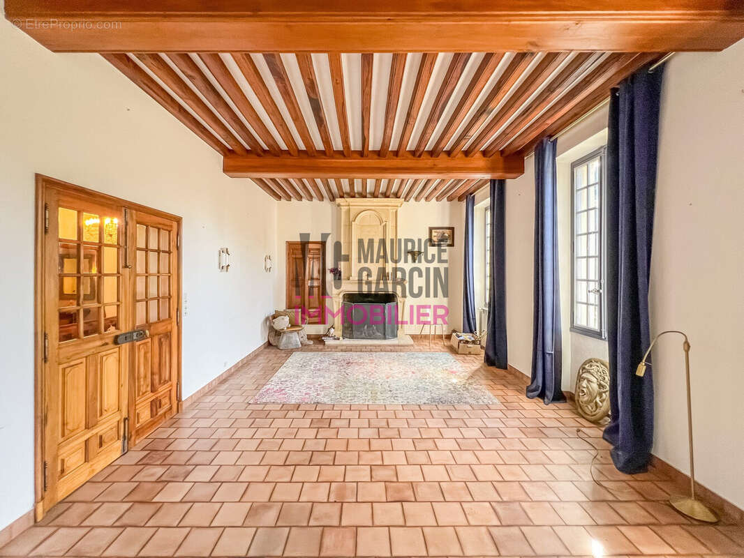 Maison 250 m² à Carpentras  - photo 4