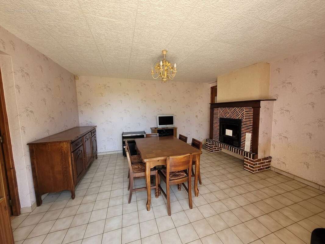 Maison à LONGNY-AU-PERCHE