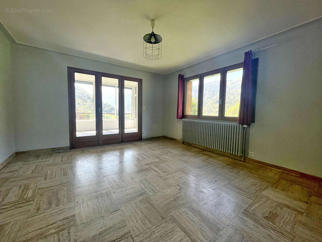 Appartement à LE CHATELARD