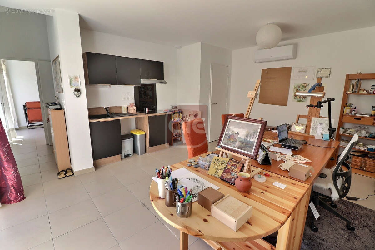 Appartement à LE CRES