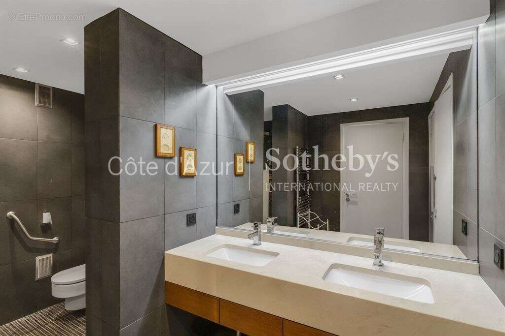 Cannes Croix des Gardes, appartement de 169 m² avec jardin privatif, vue mer - photo 7