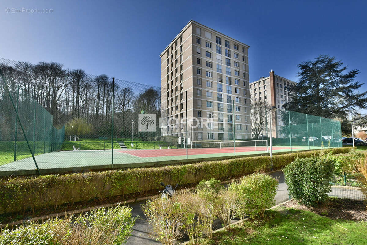Appartement à BOUGIVAL