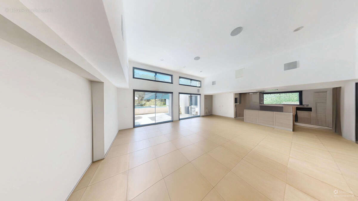 Maison à CORNILLON-CONFOUX